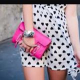 (Category: ) located in . Submitted by fashionistv (Listing ID 1295005334, Image 1). Description: .