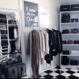 (Category: ) located in . Submitted by shopgbd (Listing ID 1380866635, Image 1). Description: .