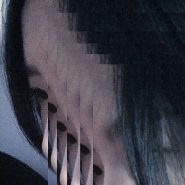 由 poseseeee (刊登 ID 32929716，圖片 1) 提交，位於 的 (類別：)，說明：。