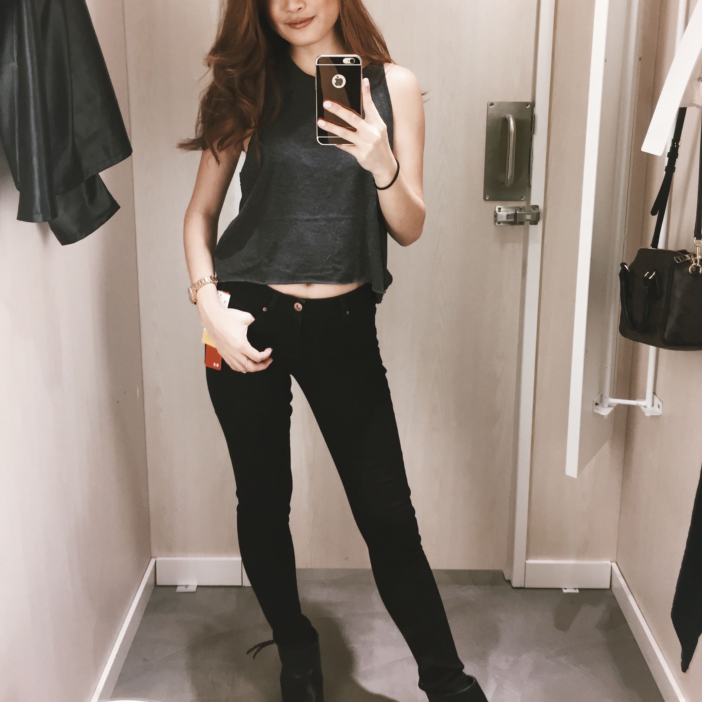 (Category: ) located in . Submitted by sghawtdeals (Listing ID 1379614355, Image 1). Description: .