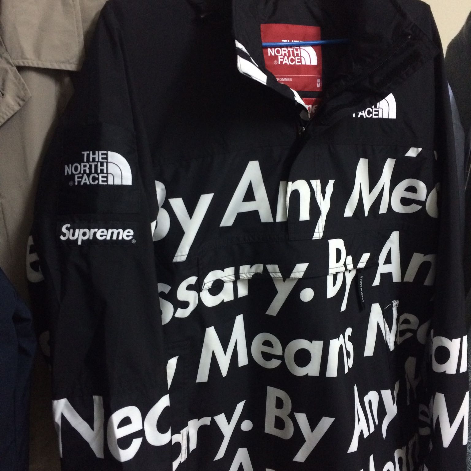 由 supreme0729 (刊登 ID 1347462081，圖片 1) 提交，位於 的 (類別：)，說明：。