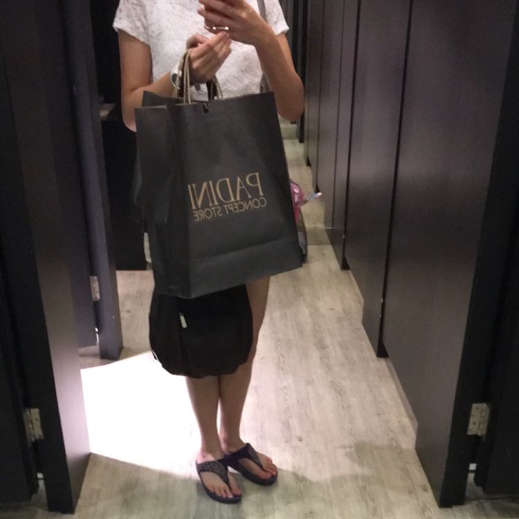 (Category: ) located in . Submitted by jeseyy (Listing ID 1465926768, Image 1). Description: .