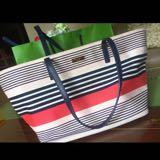 (Kategori: ) berada di . Dikirim oleh larisstorekuw (ID iklan 1384402909, Gambar 1). Deskripsi: .