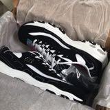 (Category: ) located in . Submitted by notofastfashion (Listing ID 1381131317, Image 1). Description: .