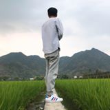 由 emilku (刊登 ID 1379495999，圖片 1) 提交，位於 的 (類別：)，說明：。