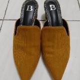 (Kategori: ) berada di . Dikirim oleh preloved_byanggie (ID iklan 1381738763, Gambar 1). Deskripsi: .
