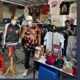 (Category: ) located in . Submitted by assortmentcloth_ (Listing ID 1383445156, Image 1). Description: .