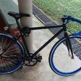 (Category: ) located in . Submitted by vendan9944 (Listing ID 1441788465, Image 1). Description: .