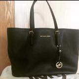 由 hyesung2868 (刊登 ID 1280250937，圖片 1) 提交，位於 的 (類別：)，說明：。