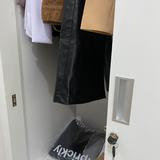 (Kategori: ) berada di . Dikirim oleh good.prelovedthings (ID iklan 1371704998, Gambar 1). Deskripsi: .
