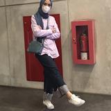 (Kategori: ) berada di . Dikirim oleh glamourette.thrift (ID iklan 1292996256, Gambar 1). Deskripsi: .