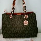 (Category: ) located in . Submitted by opao_bags10 (Listing ID 1358284966, Image 1). Description: .
