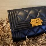 (Kategori: ) berada di . Dikirim oleh ellenashopee (ID iklan 1355968805, Gambar 1). Deskripsi: .