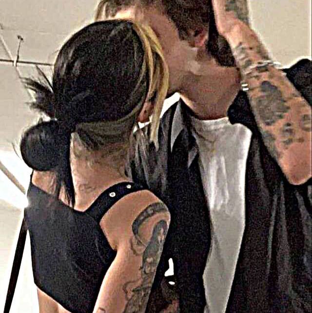 （分類：）位於 。 由 JackieeeeLam 提交（商品編號 1326965370，圖片 1）。簡介： 。