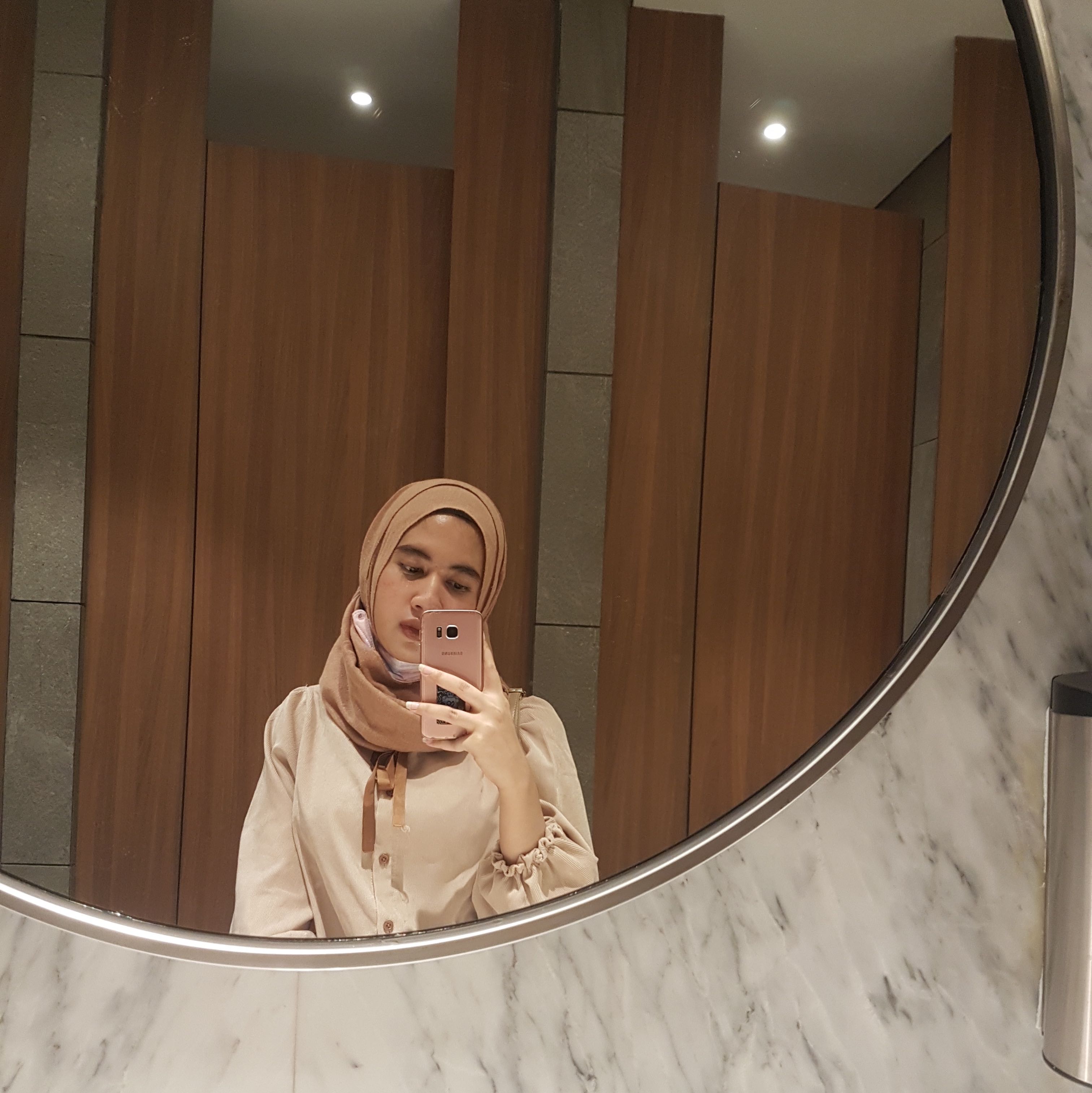 (Kategori: ) berada di . Dikirim oleh maudinis (ID iklan 1378267069, Gambar 1). Deskripsi: .