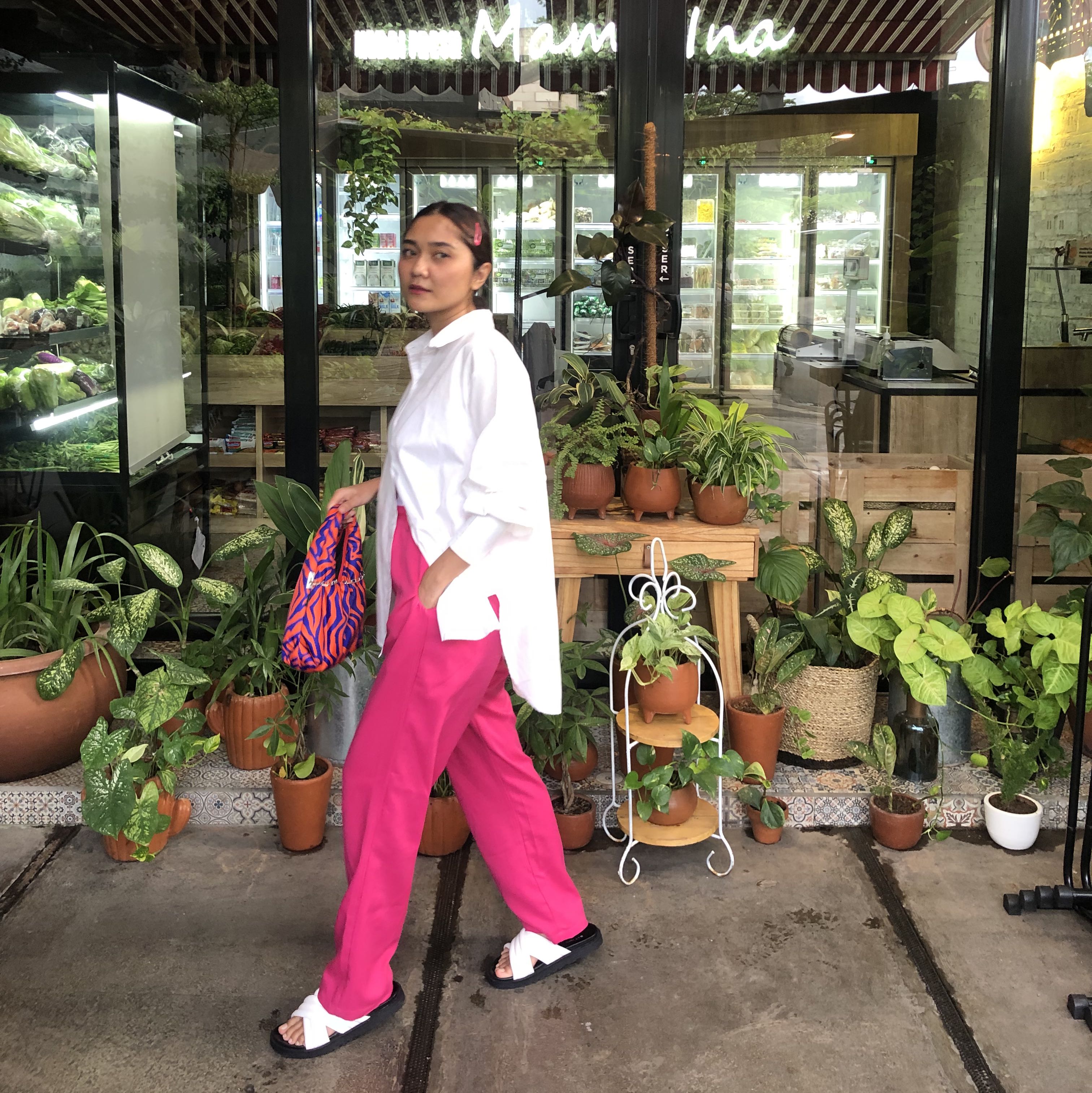 (Kategori: ) berada di . Dikirim oleh maheena14 (ID iklan 1375003159, Gambar 1). Deskripsi: .
