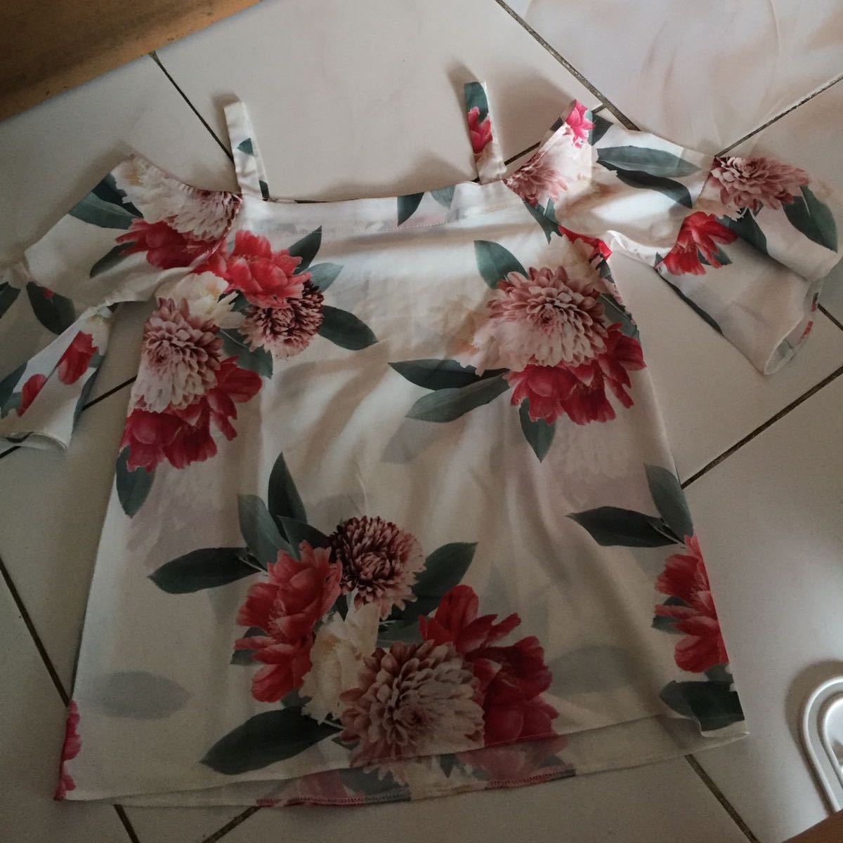 (Kategori: ) berada di . Dikirim oleh preloved.by.silv (ID iklan 1364643327, Gambar 1). Deskripsi: .