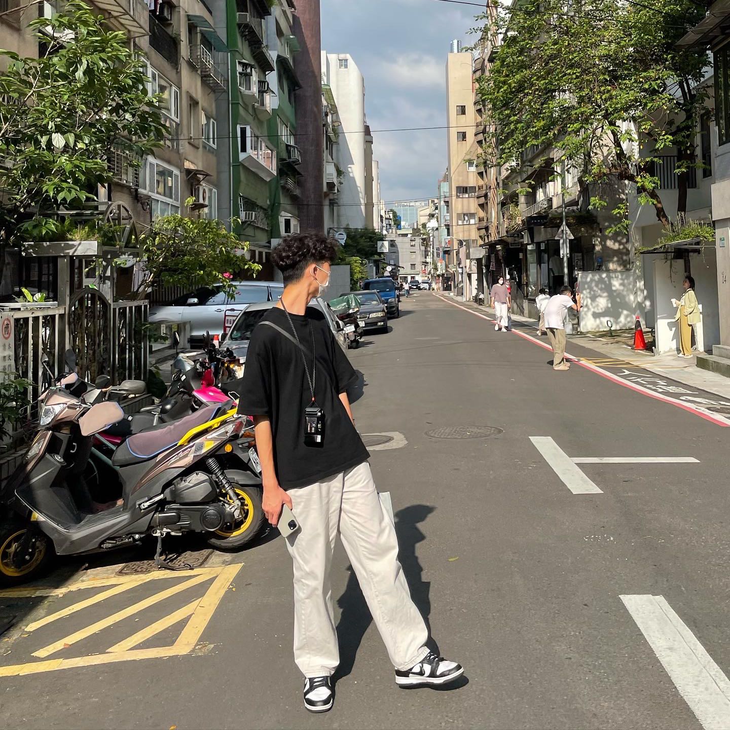 由 h.aiin (刊登 ID 1373371234，圖片 1) 提交，位於 的 (類別：)，說明：。