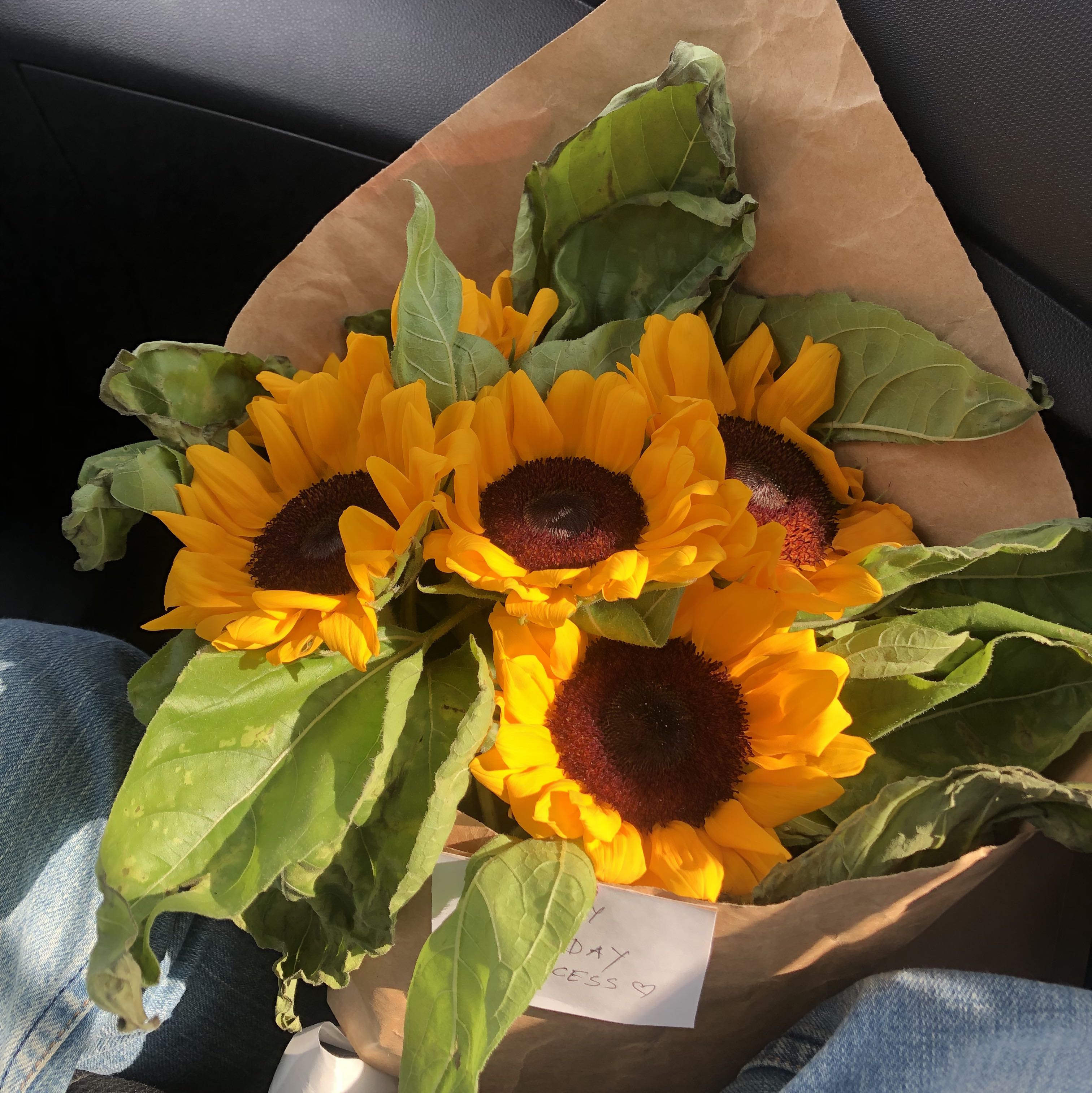 (Category: ) located in . Submitted by cluttersofjes (Listing ID 1463136968, Image 1). Description: .