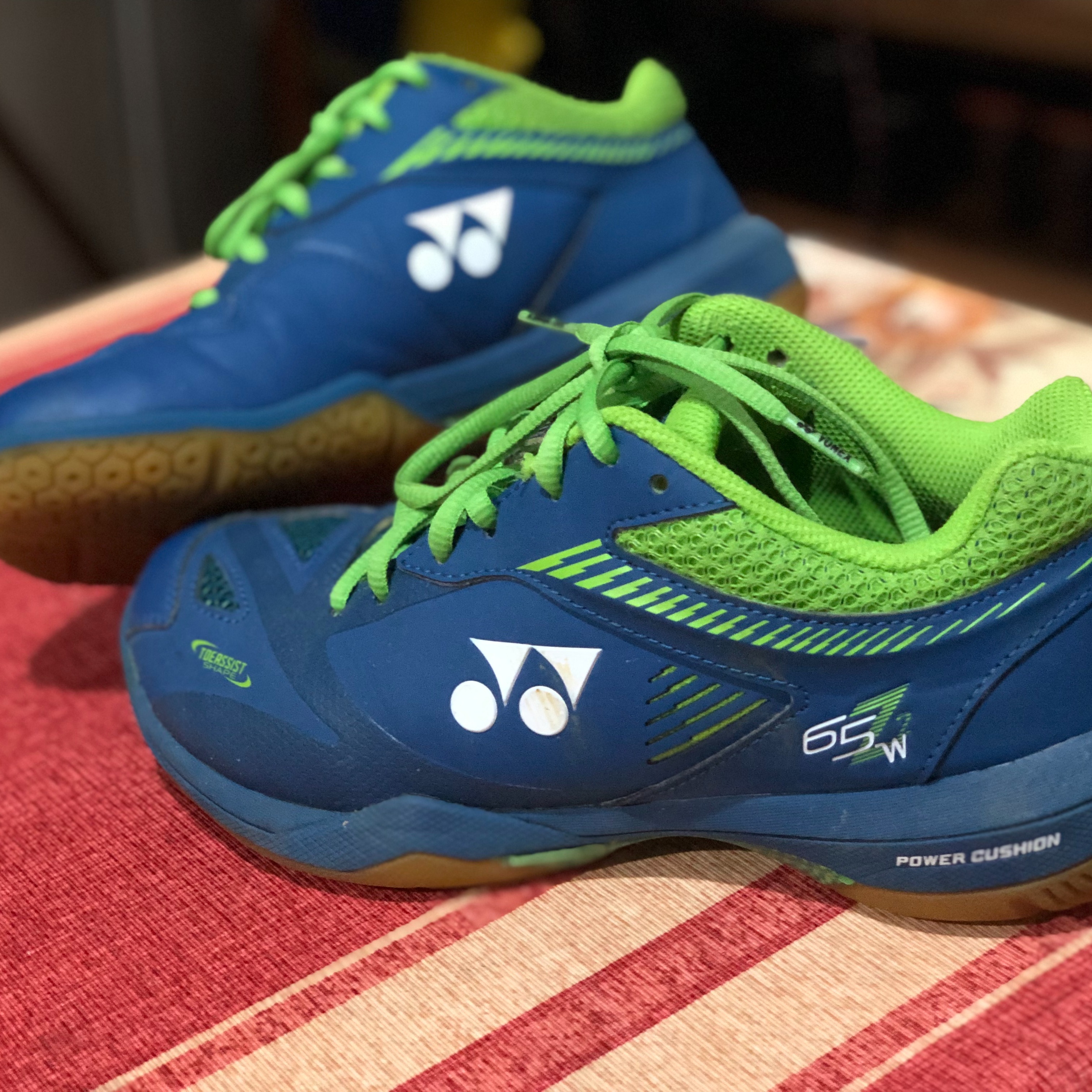 Yonex 65 top w