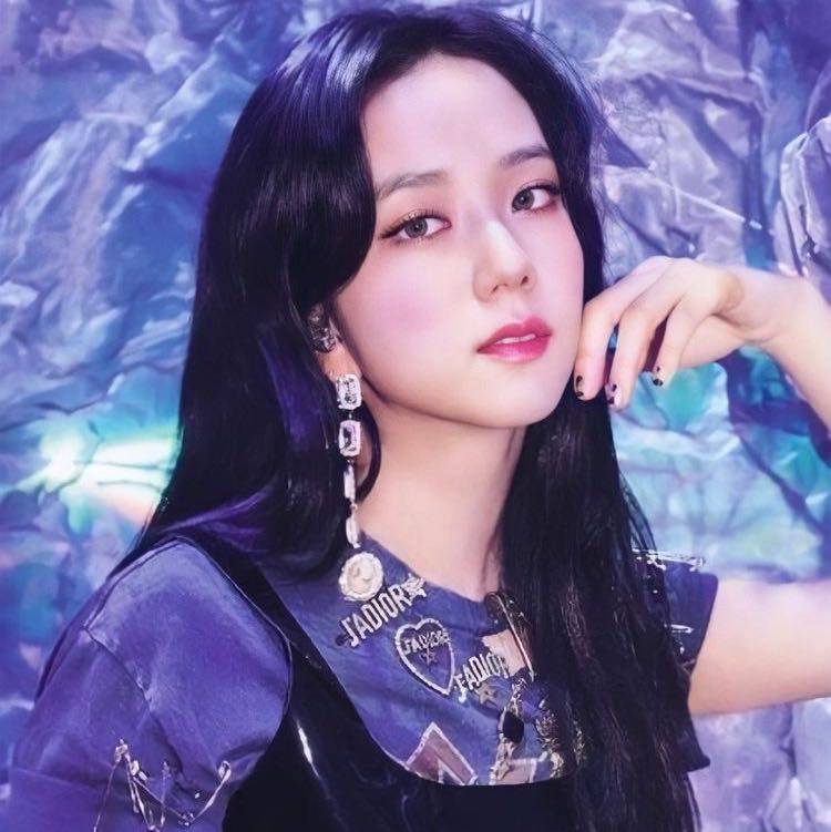 （分類：）位於 。 由 Blackpink_love_you 提交（商品編號 1370305585，圖片 1）。簡介： 。