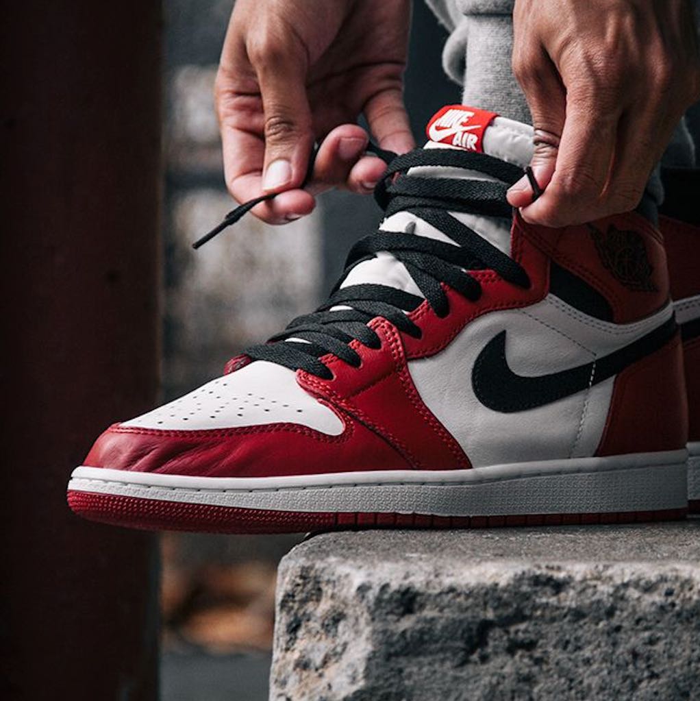 (Category: ) located in . Submitted by SneakerKing93 (Listing ID 1378799435, Image 1). Description: .