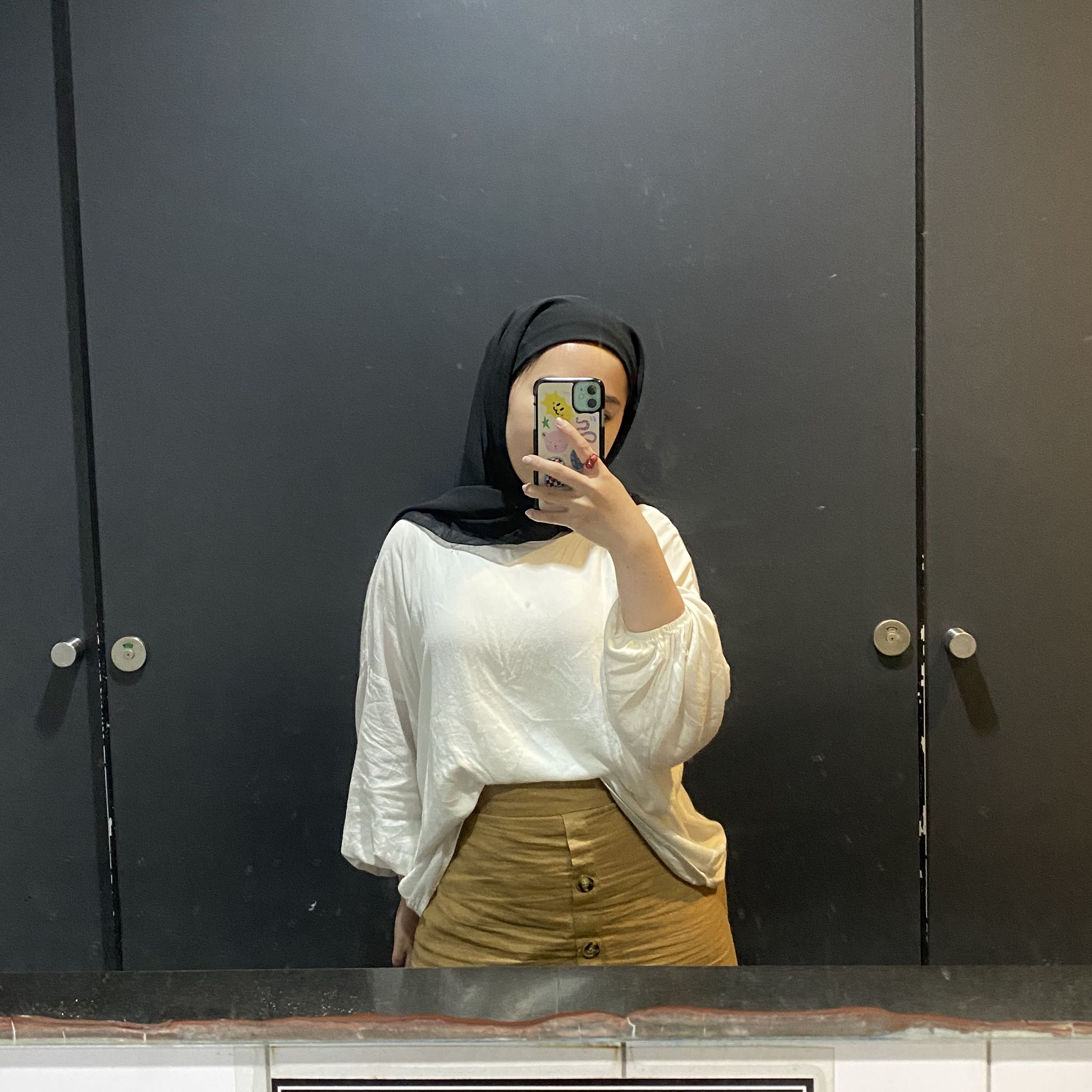 (Kategori: ) berada di . Dikirim oleh salmaaliyah (ID iklan 1377833322, Gambar 1). Deskripsi: .