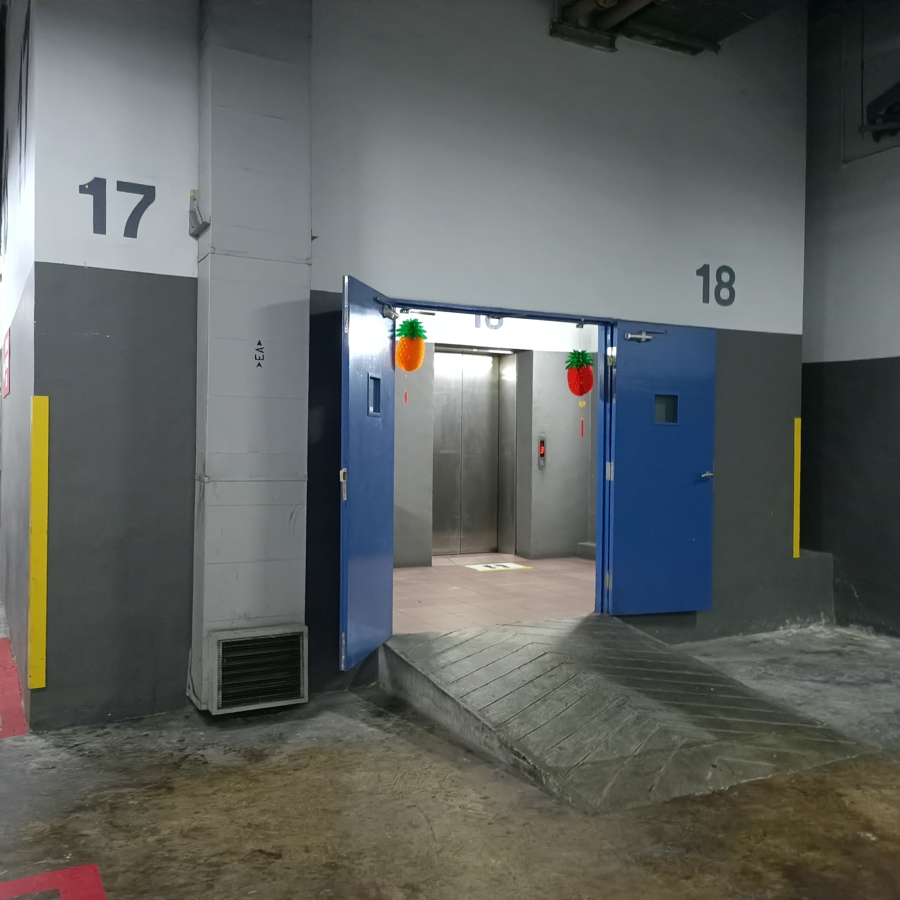 (Category: ) located in . Submitted by 844tampines (Listing ID 1378026428, Image 1). Description: .