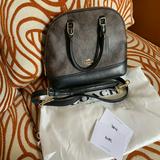 (Kategori: ) berada di . Dikirim oleh stuffystuffyy (ID iklan 1383583471, Gambar 1). Deskripsi: .