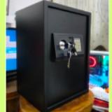 (Category: ) located in . Submitted by 5veezonlineshoppe (Listing ID 1379490875, Image 1). Description: .
