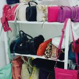 (Kategori: ) berada di . Dikirim oleh bags_room (ID iklan 1280001869, Gambar 1). Deskripsi: .