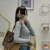 (Category: ) located in . Submitted by _luxury.bag_2.9 (Listing ID 1383252841, Image 1). Description: .