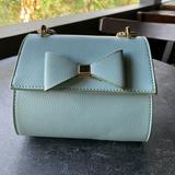 (Kategori: ) berada di . Dikirim oleh yasmine_galeri (ID iklan 1378948725, Gambar 1). Deskripsi: .