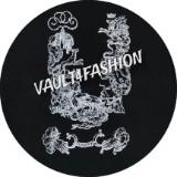 (Category: ) located in . Submitted by Vault4Fashion (Listing ID 1380160945, Image 1). Description: .
