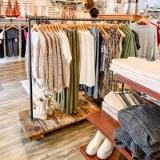 (Kategori: ) berada di . Dikirim oleh antique.boutique (ID iklan 1290494430, Gambar 1). Deskripsi: .