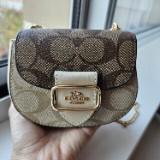 (Category: ) located in . Submitted by kayeapparel (Listing ID 1356301322, Image 1). Description: .