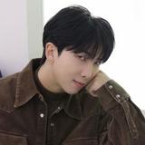 （分類：）位於 。 由 namjoon_0912 提交（商品編號 1367435186，圖片 1）。簡介： 。