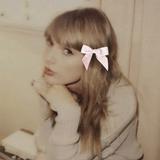(Category: ) located in . Submitted by closetbydaisy (Listing ID 1266442654, Image 1). Description: .