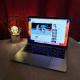 (Category: ) located in . Submitted by Macbook (Listing ID 1384800437, Image 1). Description: .