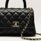 (Category: ) located in . Submitted by shopluxury (Listing ID 1376228957, Image 1). Description: .