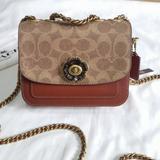 (Kategori: ) berada di . Dikirim oleh prelovedtangsel_ (ID iklan 1376753845, Gambar 1). Deskripsi: .