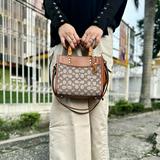(Kategori: ) berada di . Dikirim oleh prelovedinoor (ID iklan 1384404304, Gambar 1). Deskripsi: .