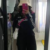 (Kategori: ) berada di . Dikirim oleh prelovedbyluluuuu (ID iklan 1384561963, Gambar 1). Deskripsi: .