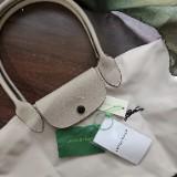 (Kategori: ) berada di . Dikirim oleh oursmallroom (ID iklan 1346833114, Gambar 1). Deskripsi: .
