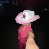 (Category: ) located in . Submitted by daisy.belle (Listing ID 1321728579, Image 1). Description: .