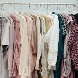 (Kategori: ) berada di . Dikirim oleh preloved.bajuku3 (ID iklan 1385559019, Gambar 1). Deskripsi: .
