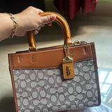 (Kategori: ) berada di . Dikirim oleh arsyifaear55163 (ID iklan 1377993907, Gambar 1). Deskripsi: .