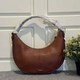 (Kategori: ) berada di . Dikirim oleh ve_branded (ID iklan 1382858299, Gambar 1). Deskripsi: .