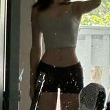 （分類：）位於 。 由 fav0urit3 提交（商品編號 1176977500，圖片 1）。簡介： 。