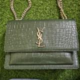 (Kategori: ) berada di . Dikirim oleh preloved_by_mega (ID iklan 1382742892, Gambar 1). Deskripsi: .
